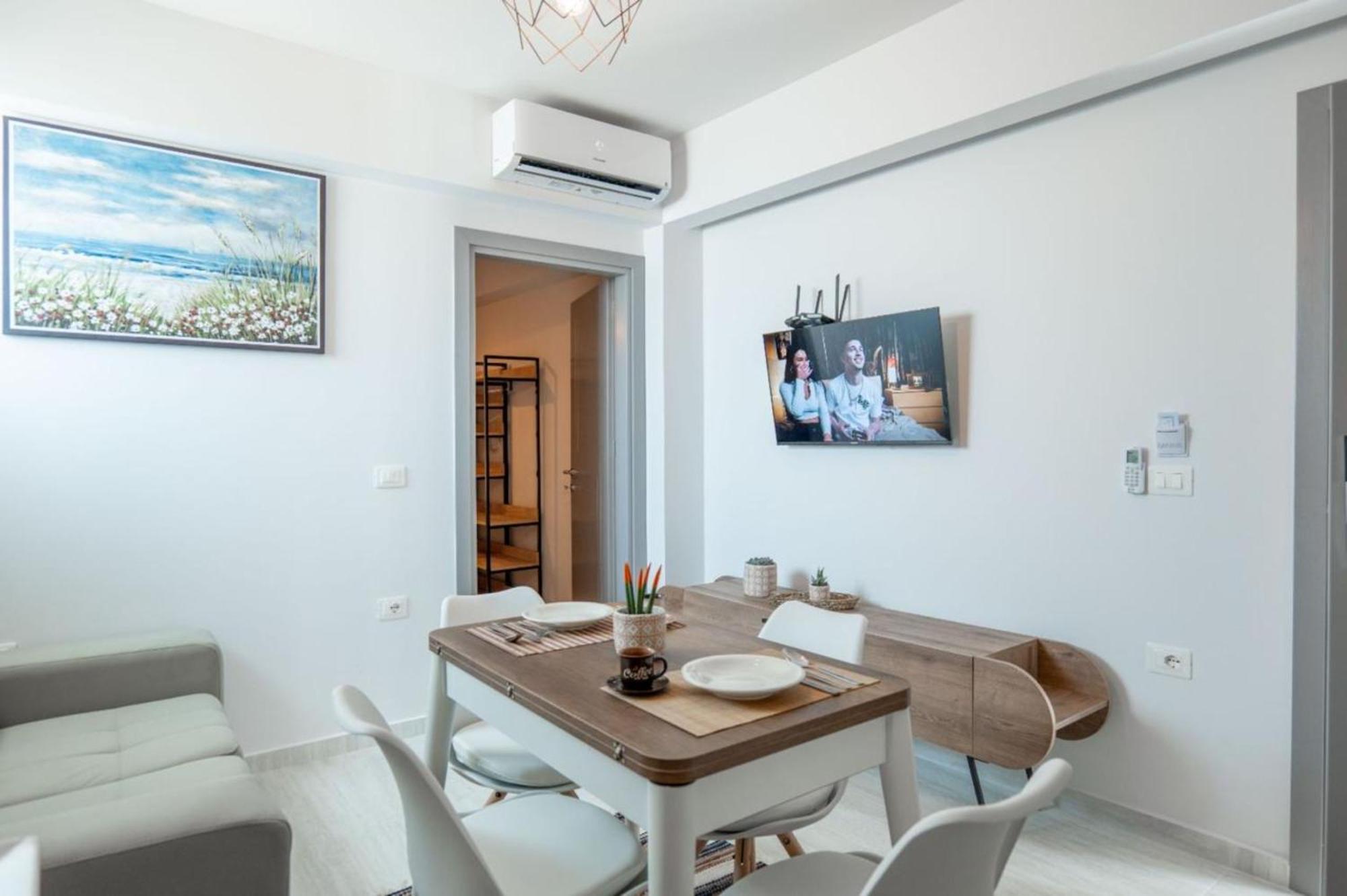 Aleksandra Apartments Sarandë Exterior foto